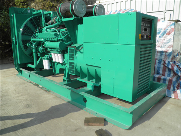 西昌出租发电机 发电机组厂家：柴油发电机组的控制屏的作用是什么？